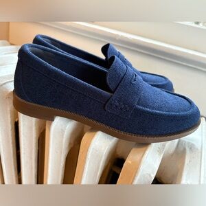 Rothy's Revelvef Penny Loafer in Navy. Like New. Size 8.5/8